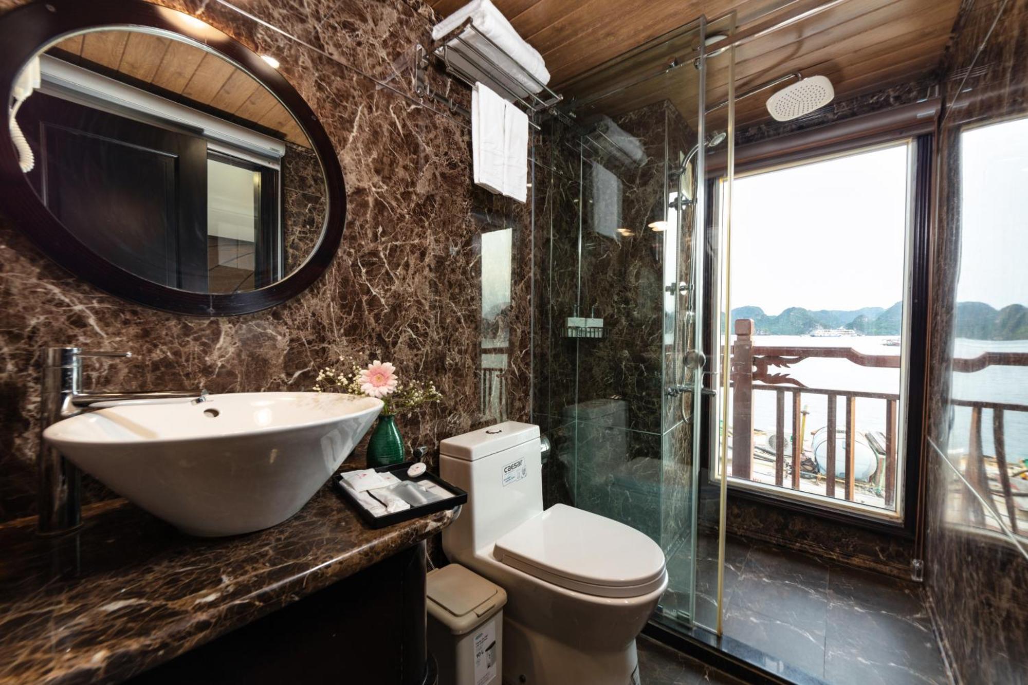 Amanda Luxury Cruise Hotel Ha Long Eksteriør billede
